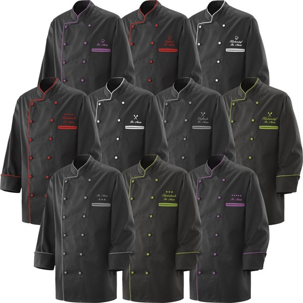 Schwarze Kochjacke mit farbiger Paspel mit Motiv und Namen bestickt